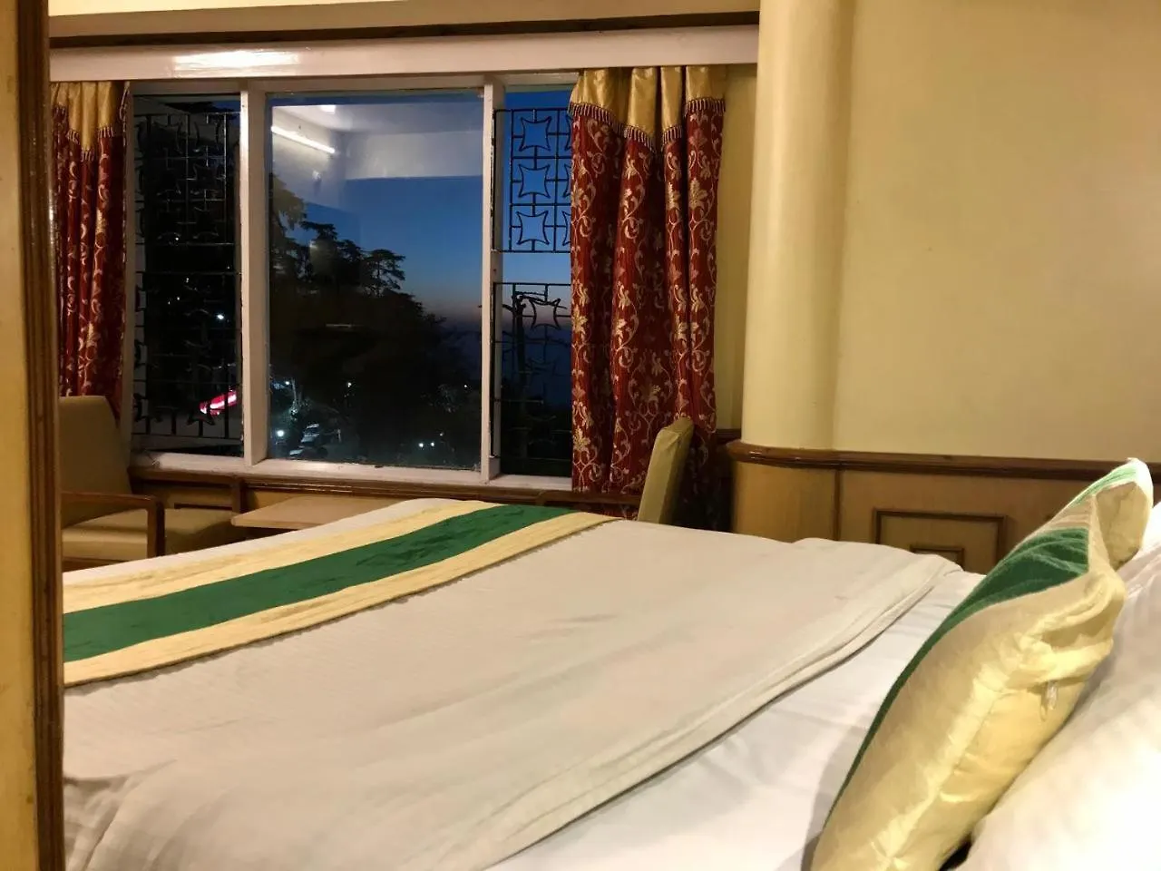 Hotel Samrat Regency Shimla India