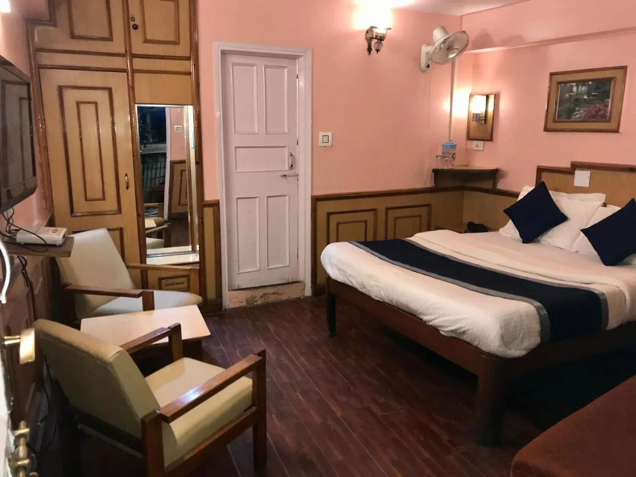 Hotel Samrat Regency Shimla 3*,  India