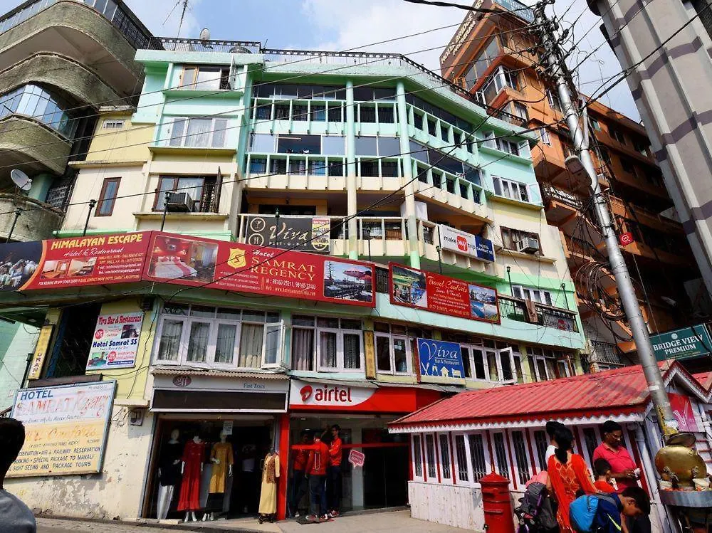 Hotel Samrat Regency Shimla 3*,